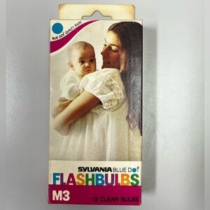 Vintage M3B Sylvania Blue Dot Package of 12 Clear Bulbs Old Camera Flashbulbs